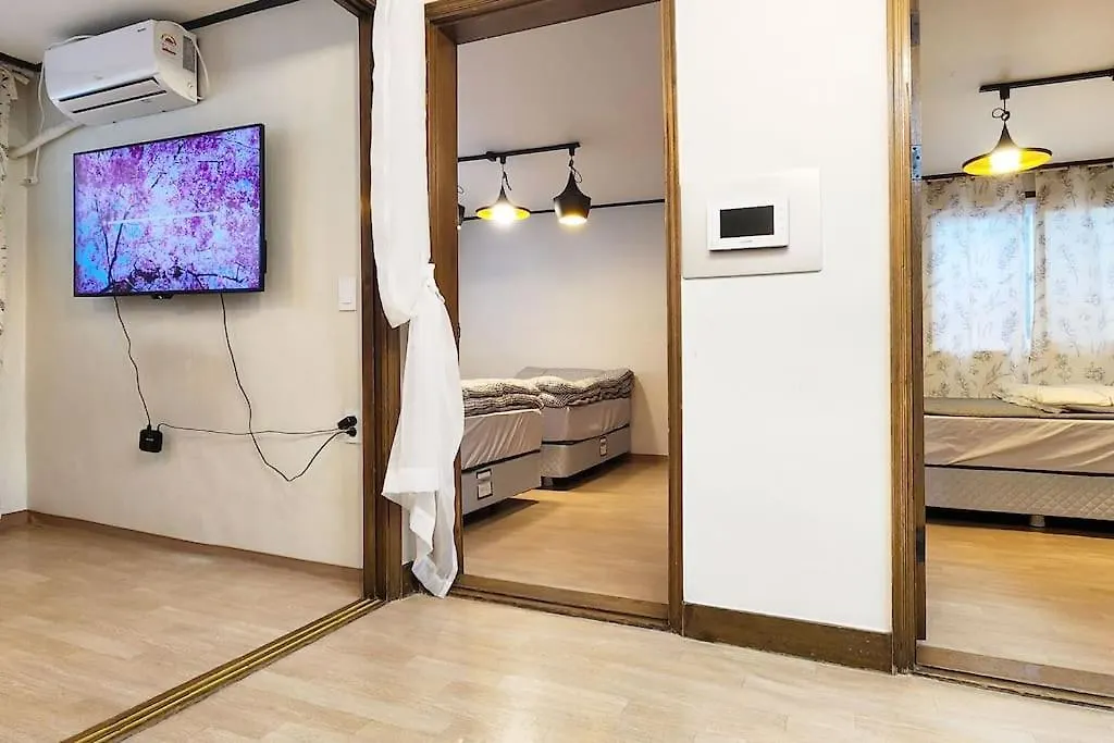 Hongdae Yeontral Park Exit7 K-7 Apartamento Seul