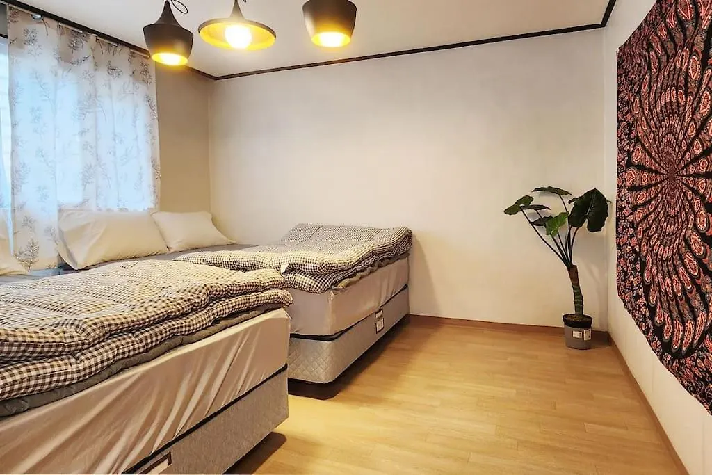 Hongdae Yeontral Park Exit7 K-7 Apartamento Seul