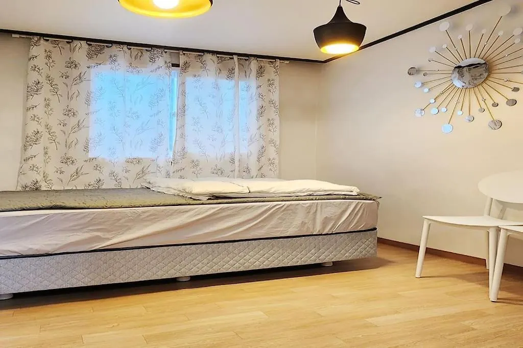Hongdae Yeontral Park Exit7 K-7 Apartment Seoul 0*,  South Korea